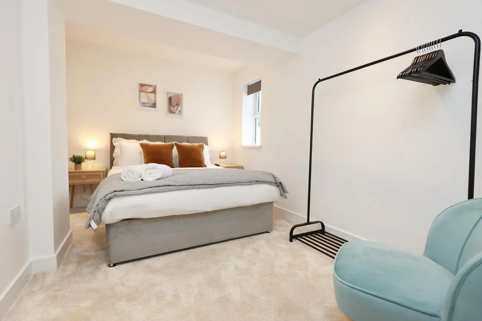 Modern 2 Bed Flat - Close To Cardiff City Centre